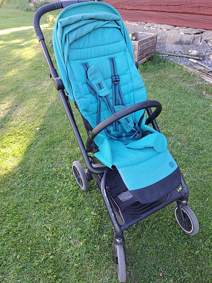 Cybex Easy S Twist 2 + matkarattaat
