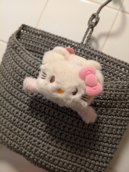 hello kitty hiusklipsi