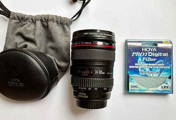 Canon EF 24–105mm f/4L IS USM + Hoya Pro1 Digital 77 mm + kotelo