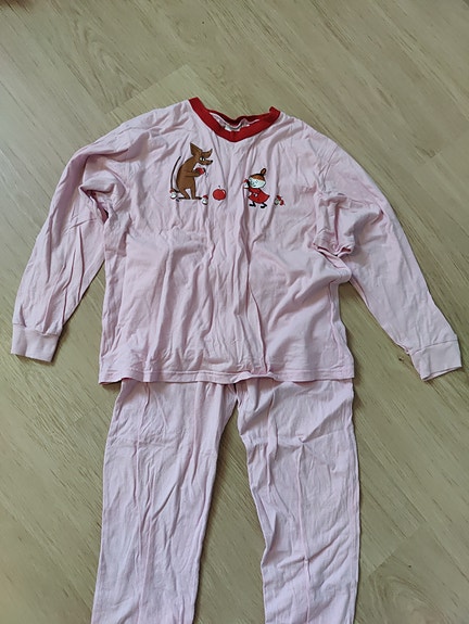 Ihana Finnwear Muumi pyjama / yöpuku 150 vaaleanpunainen