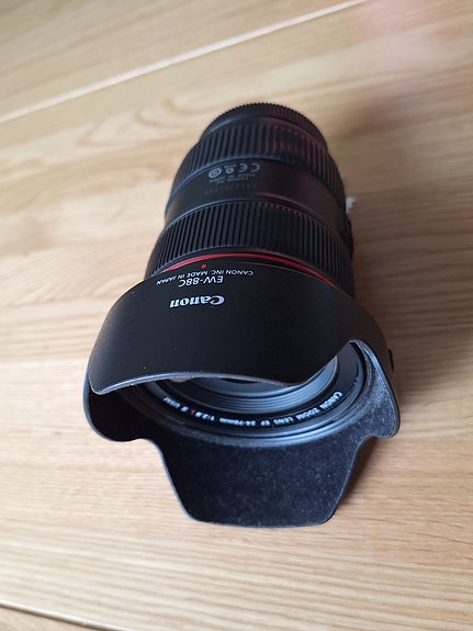 Canon EF 24-70mm f/2.8L II USM -zoom-objektiivi