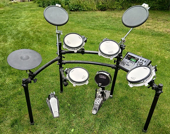 Roland TD-8 V-Drums sähkörummut