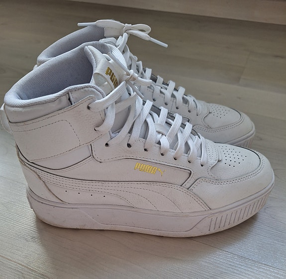 Puma tennarit