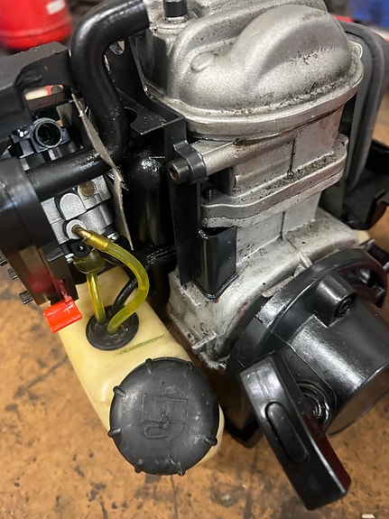 Honda gx35 4 tahti moottori varaosiksi tai korjattavaksi