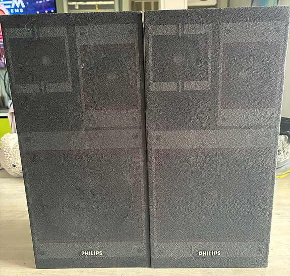 Philips 70F050 4 ohm kaiuttimet musta