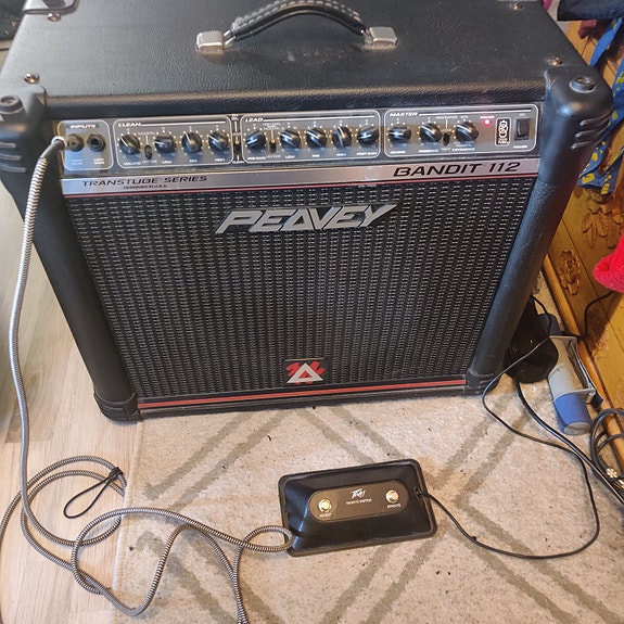 Peavey bandit 112 red stripe 100w TransTube