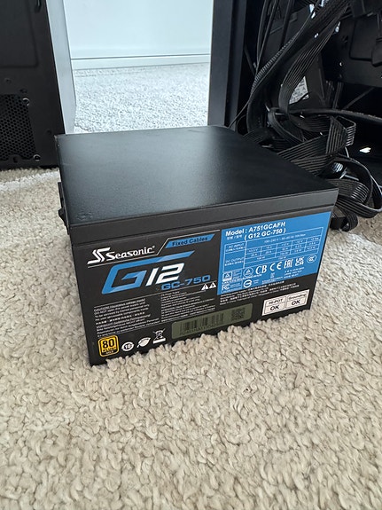 Seasonic G12 GC-750 virtalähde