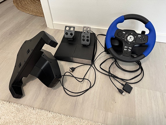 Logitech Driving Force EX rattiohjain ja polkimet PC / konsoli