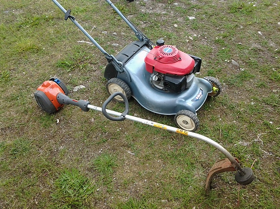 Honda ruohonleikkuri ja husqvarna trimmeri