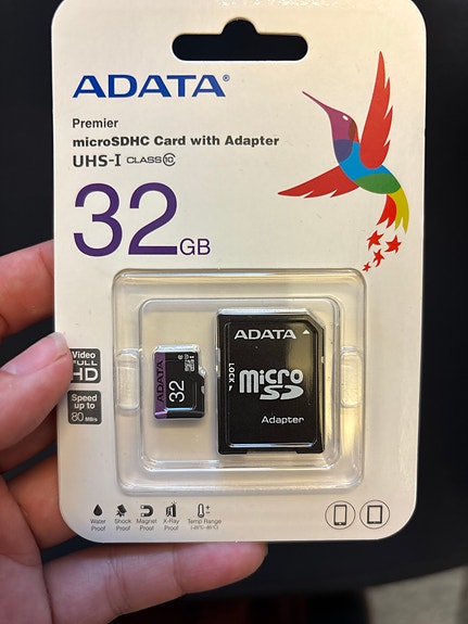 ADATA Premier microSDHC 32GB muistikortti adapterilla