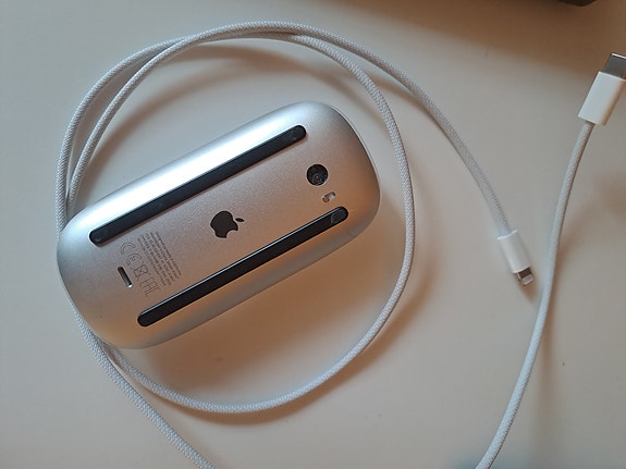 Apple Magic Mouse  langaton hiiri valkoinen
