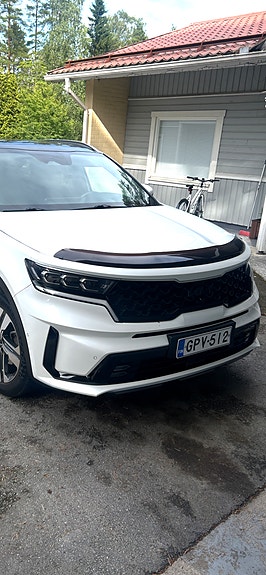 Kia Sorento konepellin kiveniskusuoja