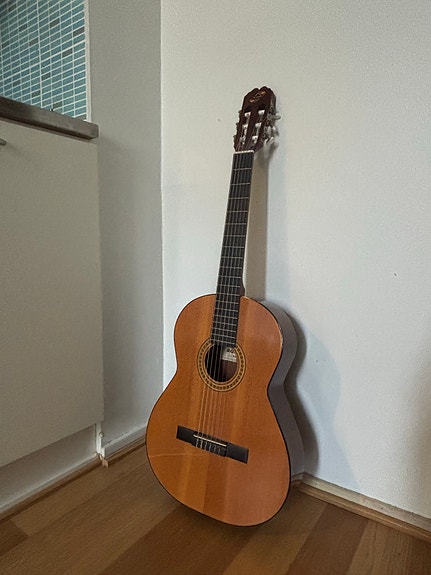 Admira Paloma Acoustic Classic Guitar