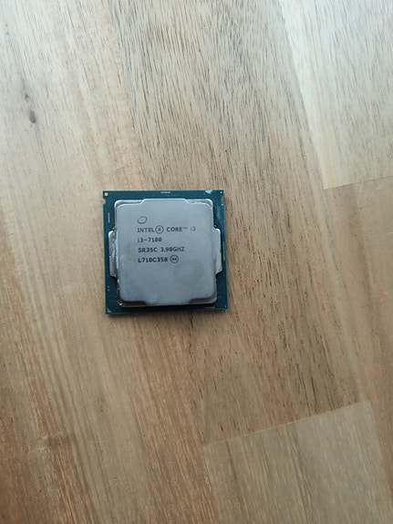 Intel Core i3-7100 prosessori
