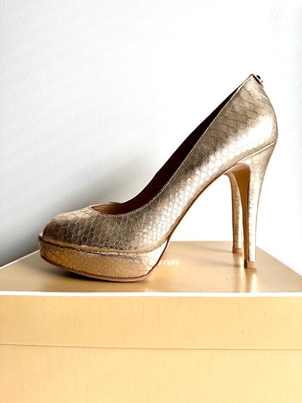 Michael Kors kultaiset York platform avokkaat