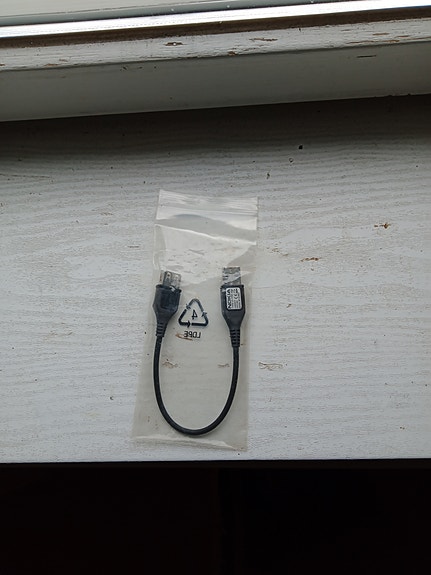 Alkuperäinen Nokia CA-175D USB-A -datakaapeli.