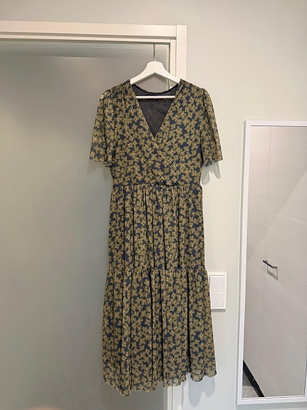 Mekko Soaked in Luxury, M koko