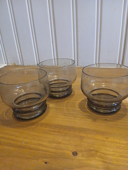 Vintage jälkiruoka astiat/lasit