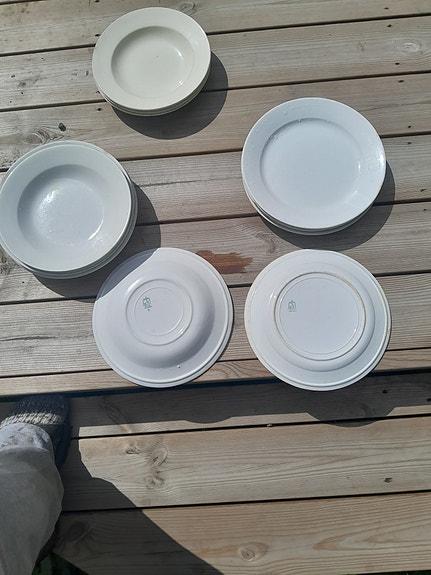 Arabia vanhat matalat ja syvät (soppa-)lautaset 5+5