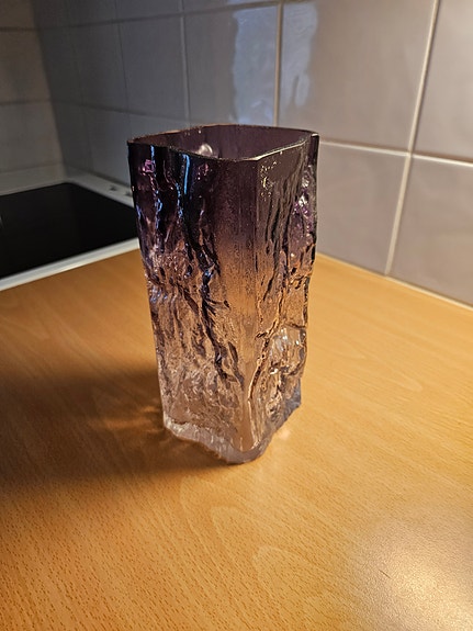 Kallio- maljakko, violetti 21cm