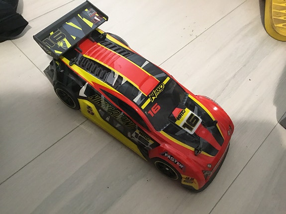 Nikko radio-ohjattava drifting auto