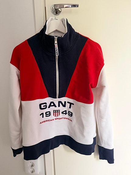 Gant pusero, L