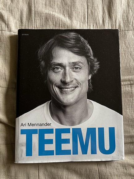 Ari Mennander: Teemu - kirja