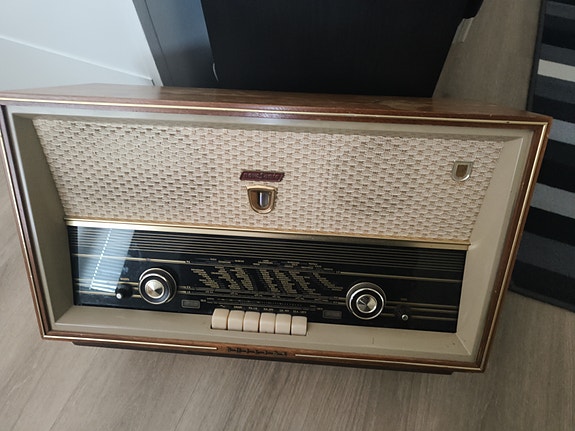 Philips B5X72A putkiradio puukotelolla