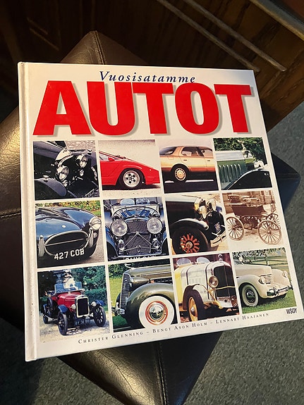 Vuosisatamme Autot kirja