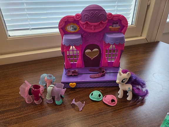 My little pony -leikkisetti Rarity