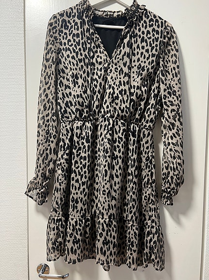 Leopardi mekko