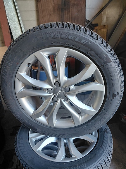 Audi q7 vanteet nastarenkailla