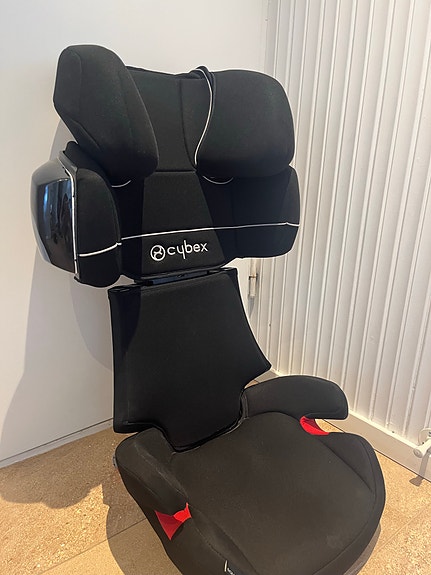 CYBEX Solution X2-fix -turvaistuin selkänojalla