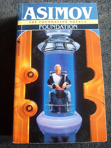Isaac Asimov Foundation pokkari englanniSäätiöksi