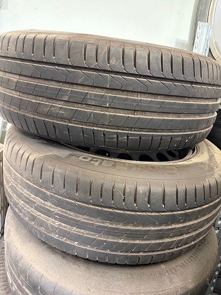 205/55 R16 renkaat + peltivanteet Skoda