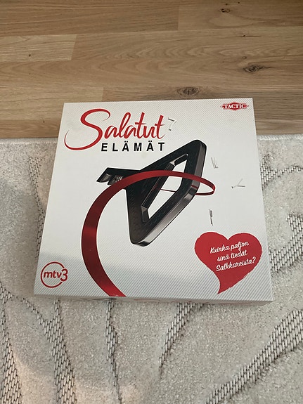 Salatut elämät lautapeli
