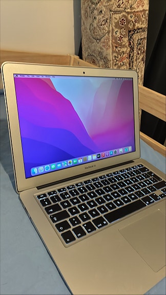 MacBook Air 13" (Early 2015) | i5 | 4 Gt RAM | 128 Gt SSD