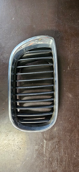 BMW e46 facelift munuainen