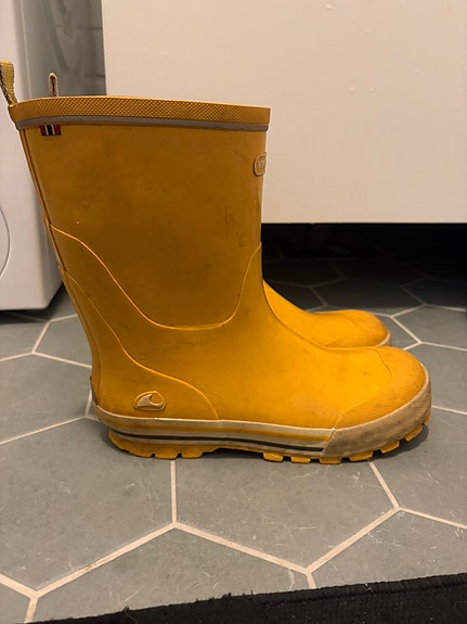 Keltaiset Viking kumisaappaat 37
