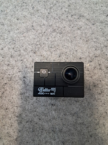 Waltter action kamera ja Rollei lisävarusteet.