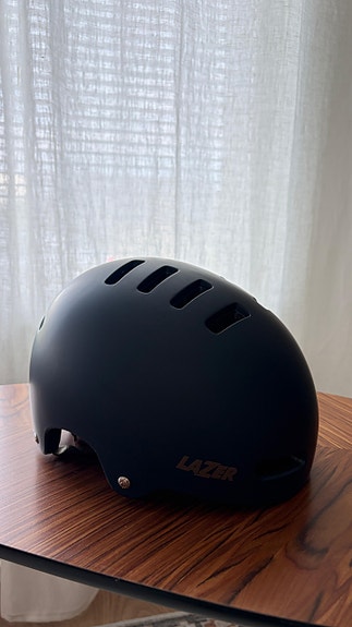 Lähes käyttämätön lazer mtb/bmx kypärä L