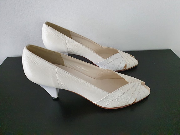 Naiset kengät koko 40-41