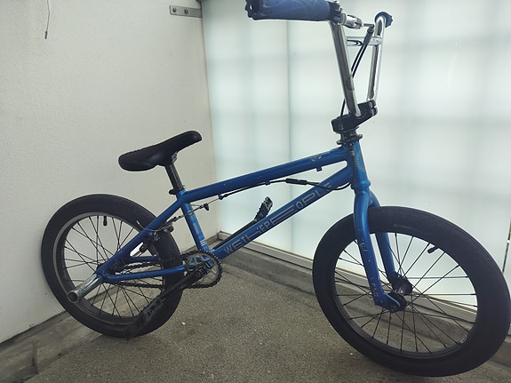 Myydään BMX-pyörä