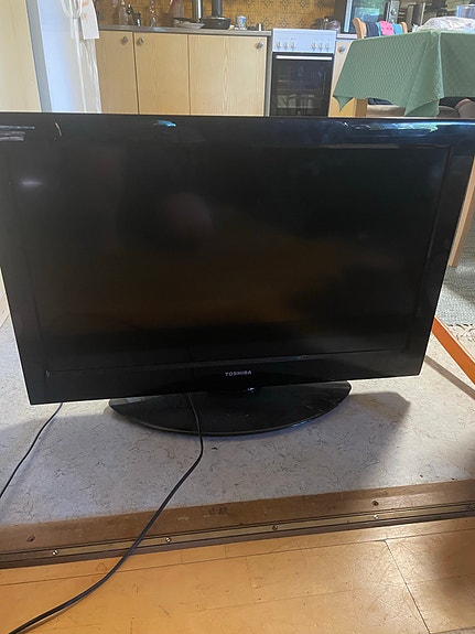 Toshiba 32” tv