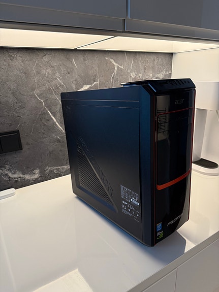 Acer pöytätietokone Intel i5 / GTX760 / 8GB RAM