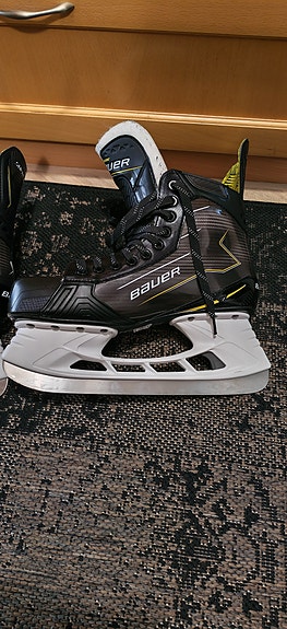 Bauer Supreme Elite. Koko 45.5.