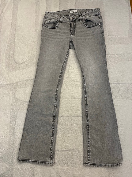 Gina Tricot Perfect Jeans bootcut farkut koko 42 harmaa