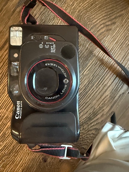 Canon Top Twin Quartz Date (Sure Shot Tele) - 35mm filmikamera