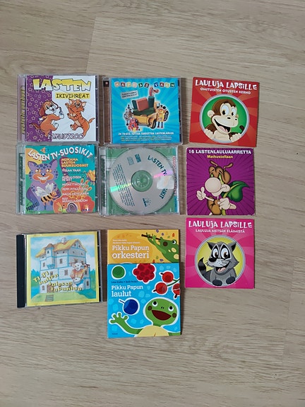 Lasten CD-levyjä, 8 kpl suosikit Ti-Ti Nalle ikivihreät limudisco