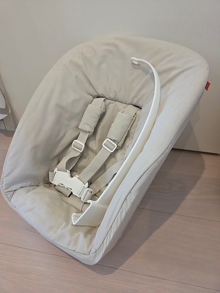 Stokke Tripp Trapp Newborn syöttötuoli